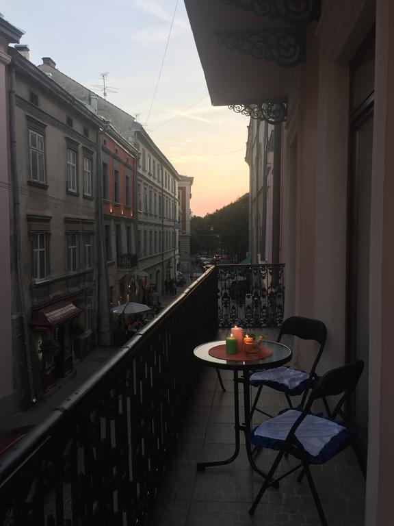 Virmenska Apartment ลวีฟ ภายนอก รูปภาพ