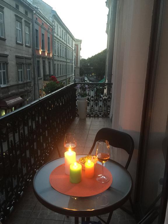 Virmenska Apartment ลวีฟ ภายนอก รูปภาพ