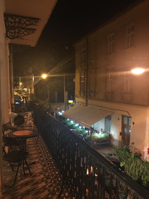 Virmenska Apartment ลวีฟ ภายนอก รูปภาพ